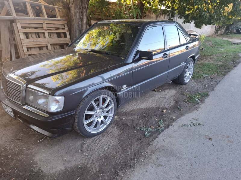 Mercedes Benz 190 1800