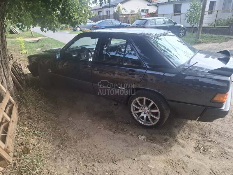 Mercedes Benz 190 1800