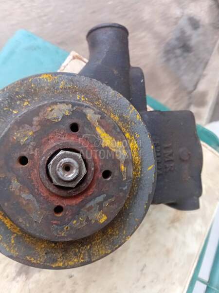 Vodena pumpa za IMT 5106