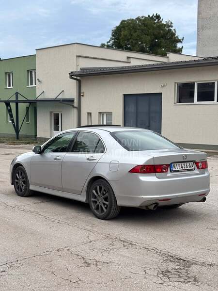 Honda Accord Executive 2.4 i-VTEC