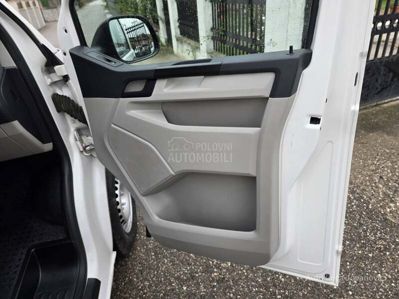 Volkswagen Transporter T6 2.0 tdi maxi