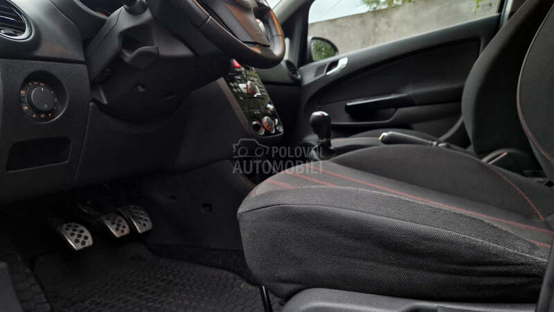 Opel Corsa D 1.4/ENJOY/CH