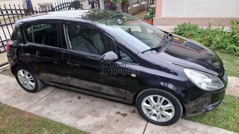 Opel Corsa D 1.4/ENJOY/CH