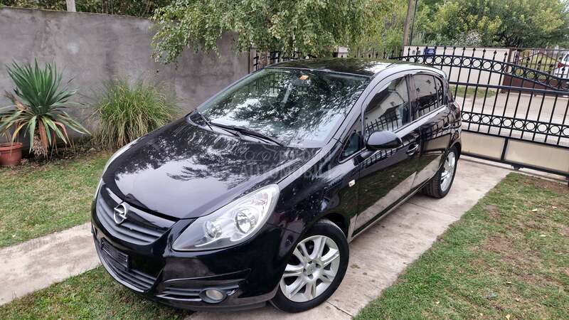 Opel Corsa D 1.4/ENJOY/CH