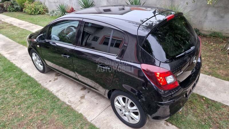 Opel Corsa D 1.4/ENJOY/CH