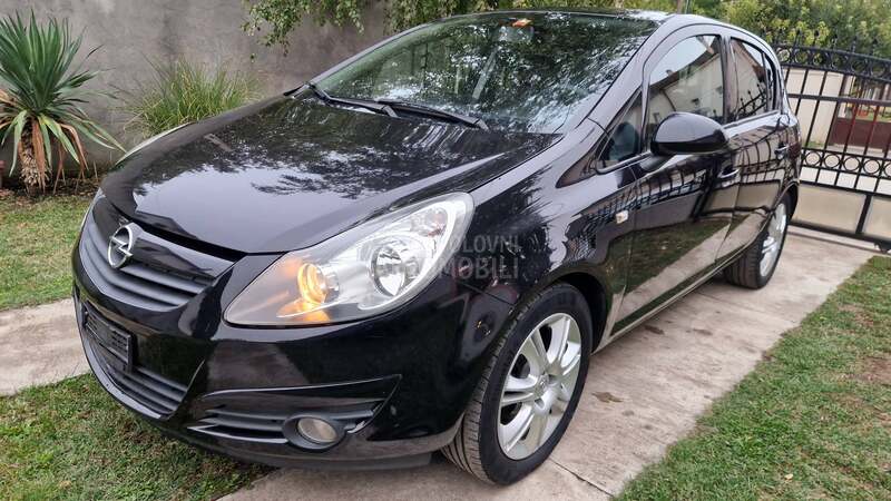 Opel Corsa D 1.4/ENJOY/CH