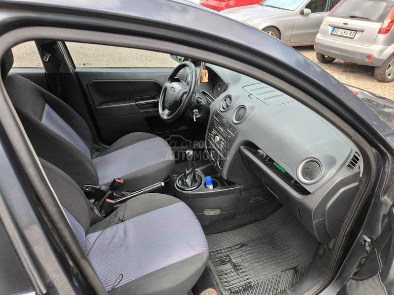 Ford Fusion 1.4 TDCI