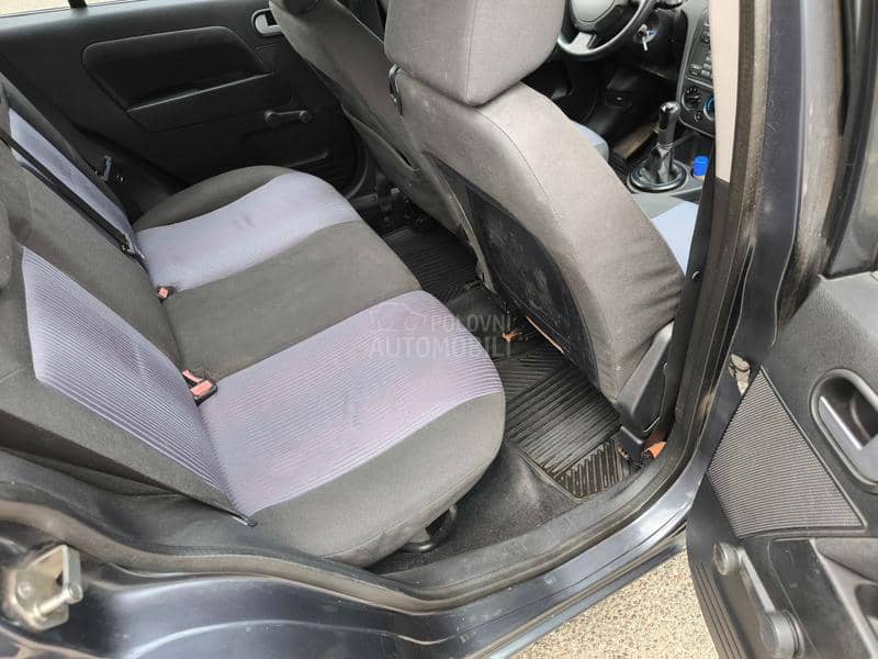 Ford Fusion 1.4 TDCI