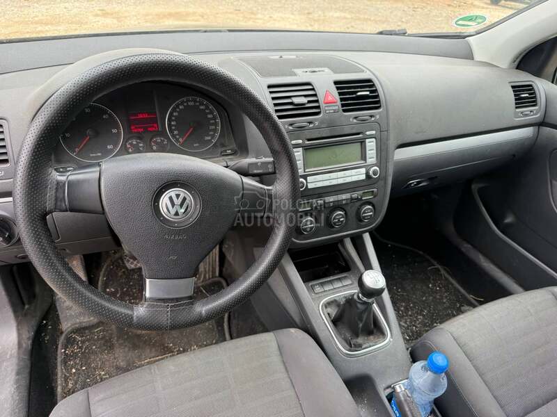 Volkswagen Golf 5 Delovi 2007. god. -  kompletan auto u delovima