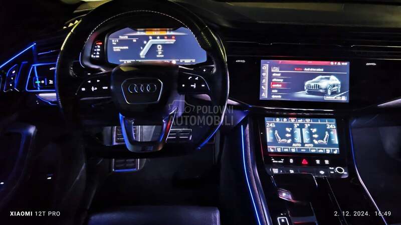 Audi Q8 3XS MATRIX/HIBR
