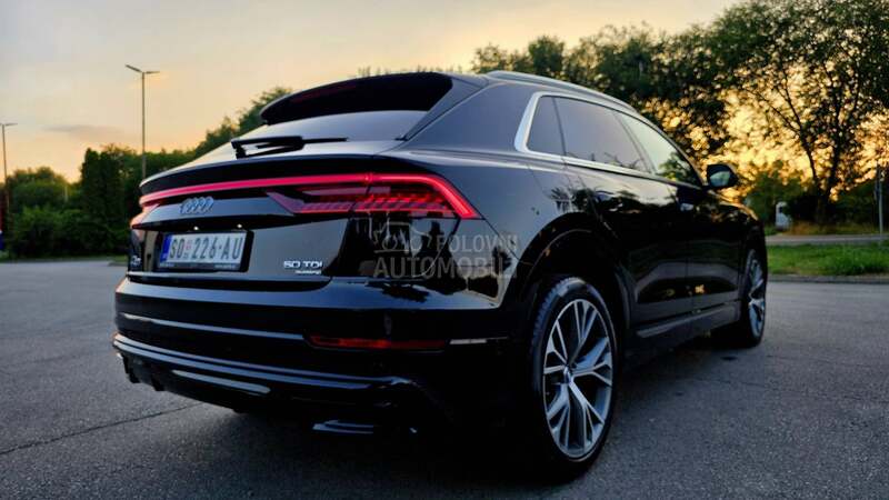 Audi Q8 3XS MATRIX/HIBR