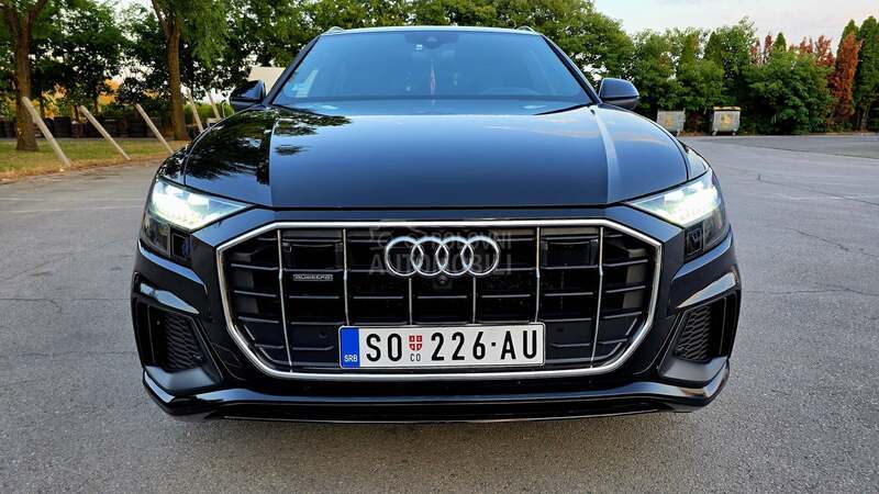 Audi Q8 3XS MATRIX/HIBR