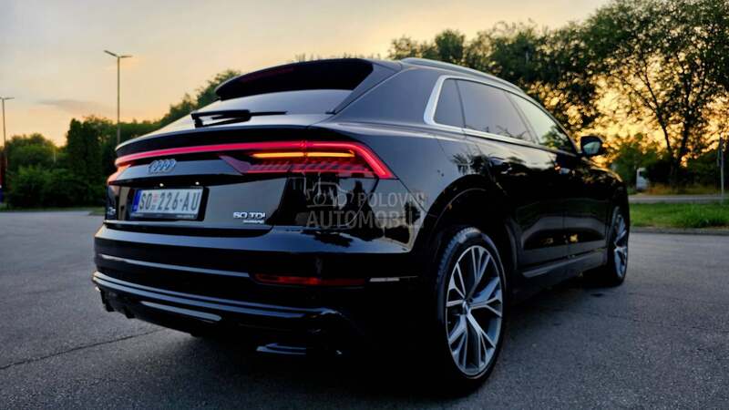 Audi Q8 3XS MATRIX/HIBR