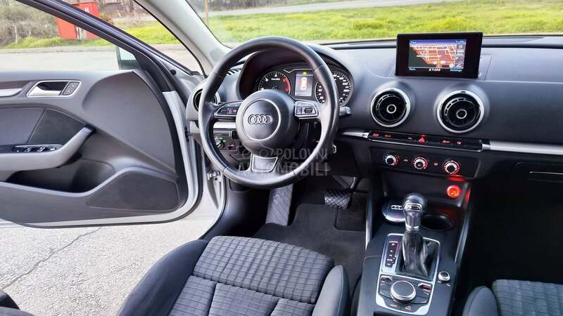 Audi A3 1,6TDI S/LINE S/TRON