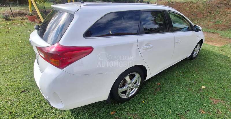 Toyota Auris 1.8 Hybrid/TNG