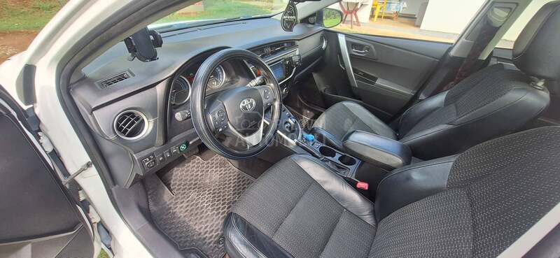 Toyota Auris 1.8 Hybrid/TNG