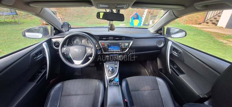 Toyota Auris 1.8 Hybrid/TNG