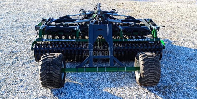 Awemak gruberi tanjirace plugovi