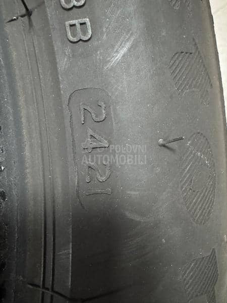 Firestone 215/55 R18 Zimska