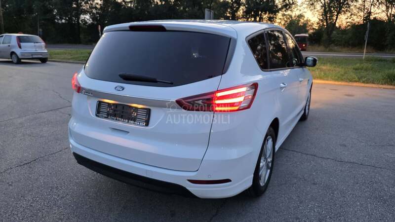 Ford S-Max 2,0Tdci 7S TITANIUM