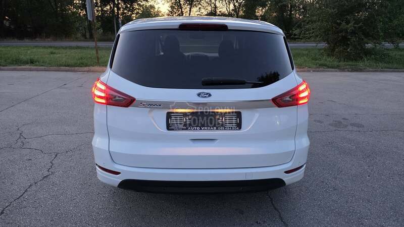 Ford S-Max 2,0Tdci 7S TITANIUM