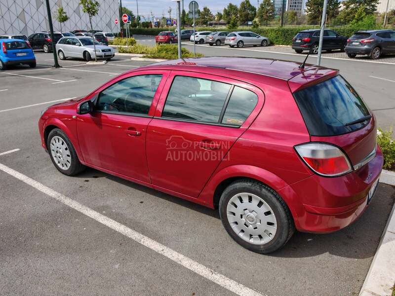 Opel Astra H 