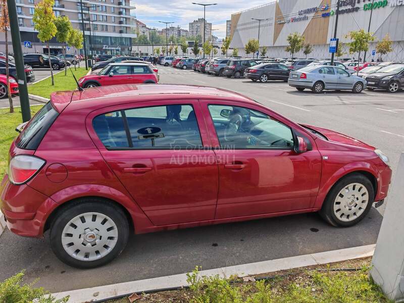 Opel Astra H 