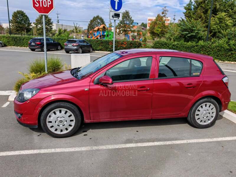 Opel Astra H 