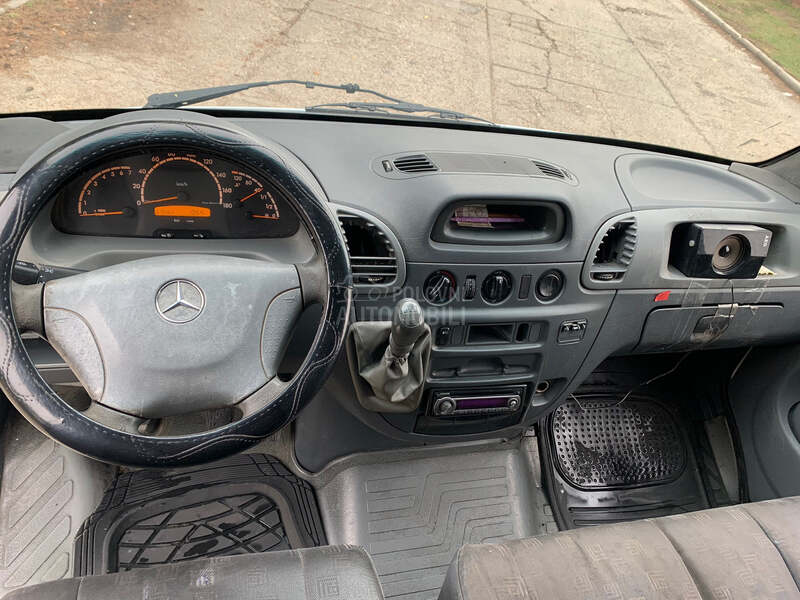 Mercedes Benz Sprinter 311