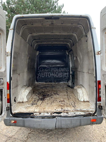 Mercedes Benz Sprinter 311
