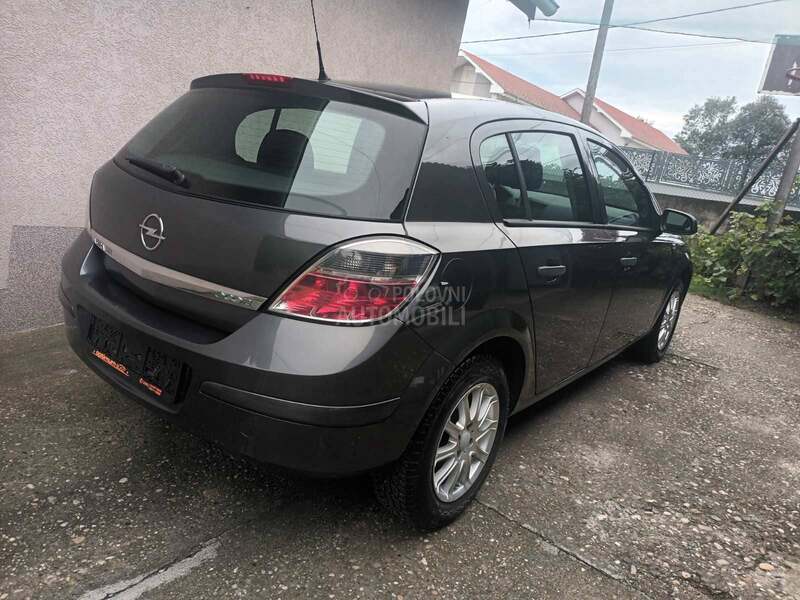 Opel Astra H 1.4b//ecoflex