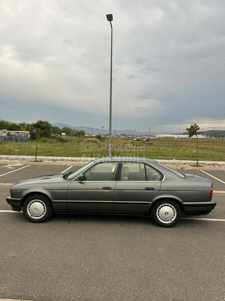 BMW 520 520i