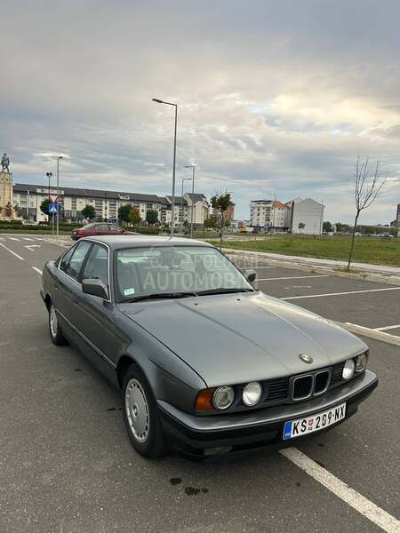 BMW 520 520i
