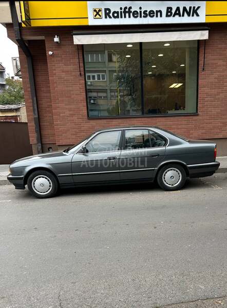 BMW 520 520i