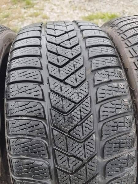 Pirelli 225/40 R18 Zimska