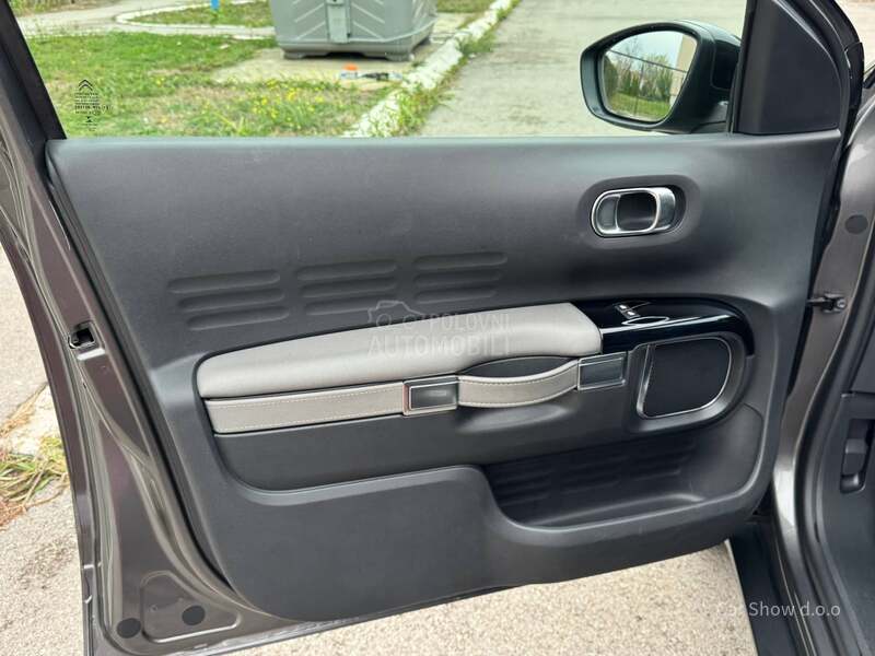 Citroen C4 Cactus BLUEHDI/SHINE