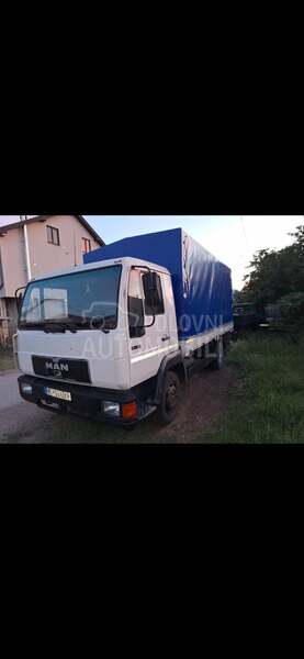 MAN sanduk sa ceradom