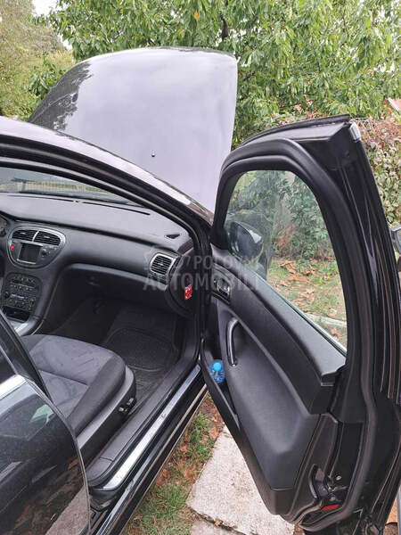 Peugeot 607 