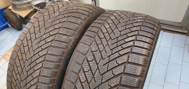 Pirelli 255/40 R21 Zimska