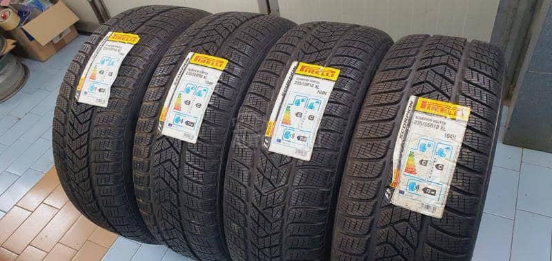 Pirelli 235/55 R18 Zimska