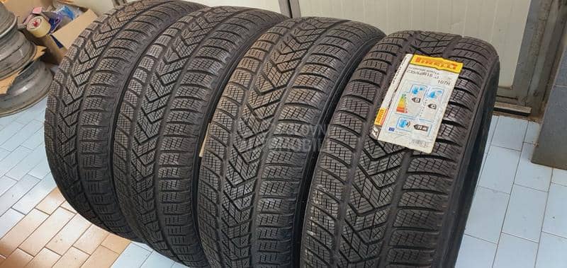 Pirelli 235/60 R18 Zimska