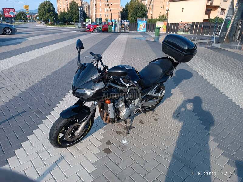 Yamaha fejzer