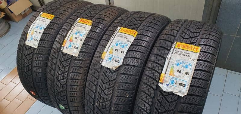 Pirelli 235/55 R19 Zimska