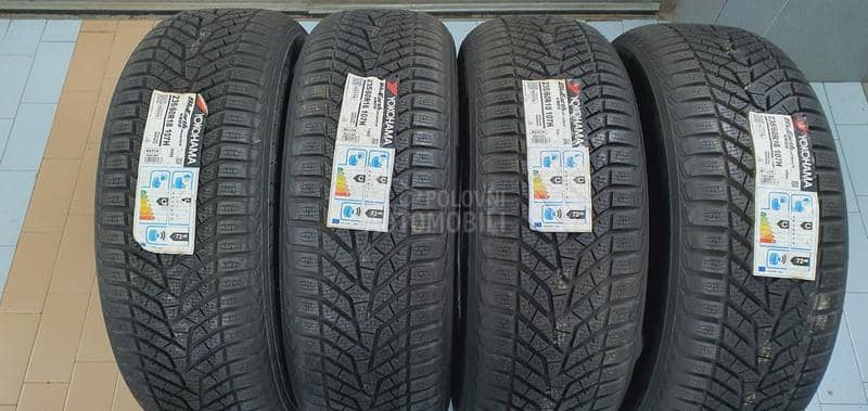 Yokohama 235/60 R18 Zimska