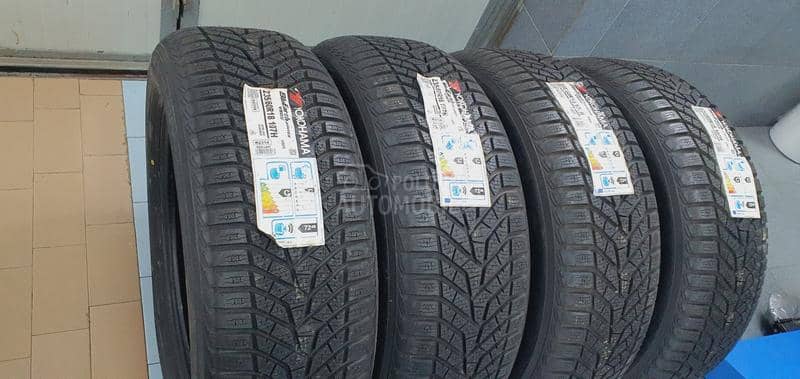 Yokohama 235/60 R18 Zimska
