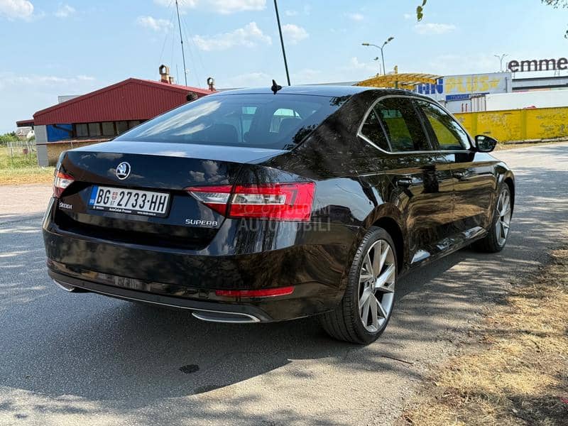 Škoda Superb 2.0 TDI DSG