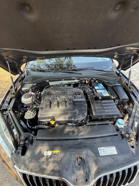 Škoda Superb 2.0 TDI DSG