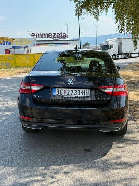Škoda Superb 2.0 TDI DSG