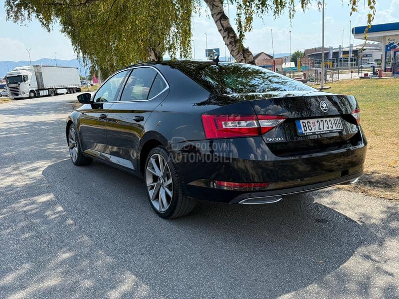 Škoda Superb 2.0 TDI DSG