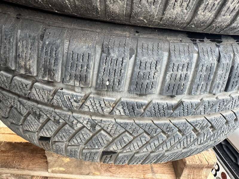 Continental 235/55 R19 Zimska